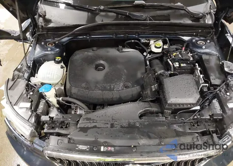 2022 Volvo Xc40 T5 Inscription from USA, damaged, VIN YV4162UL2N2642246